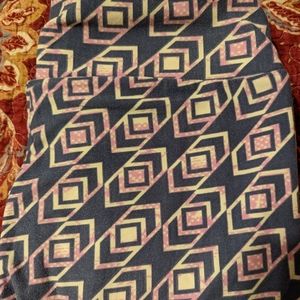LuLaRoe OS leggings